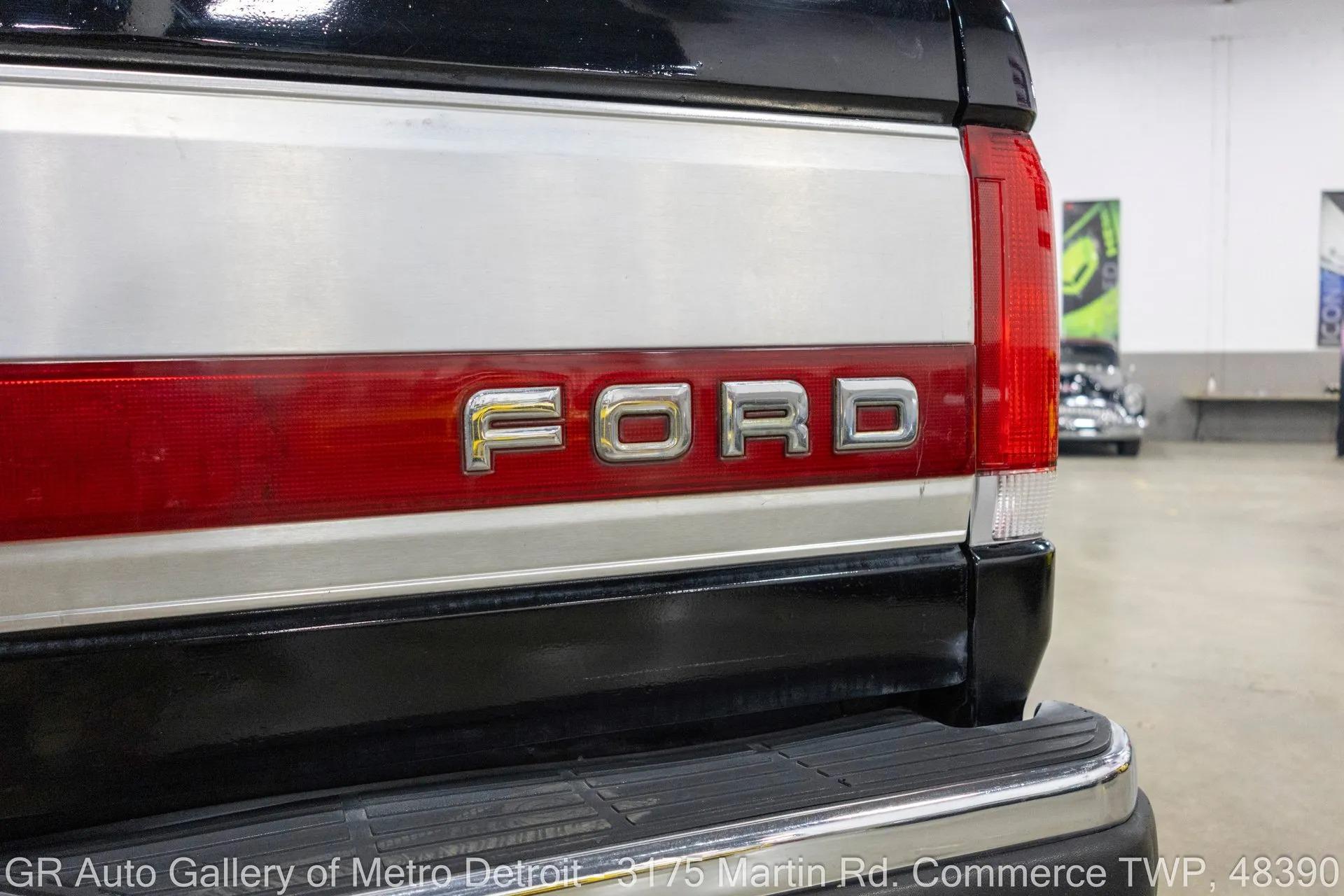 1988 Ford F150 XLT Lariat