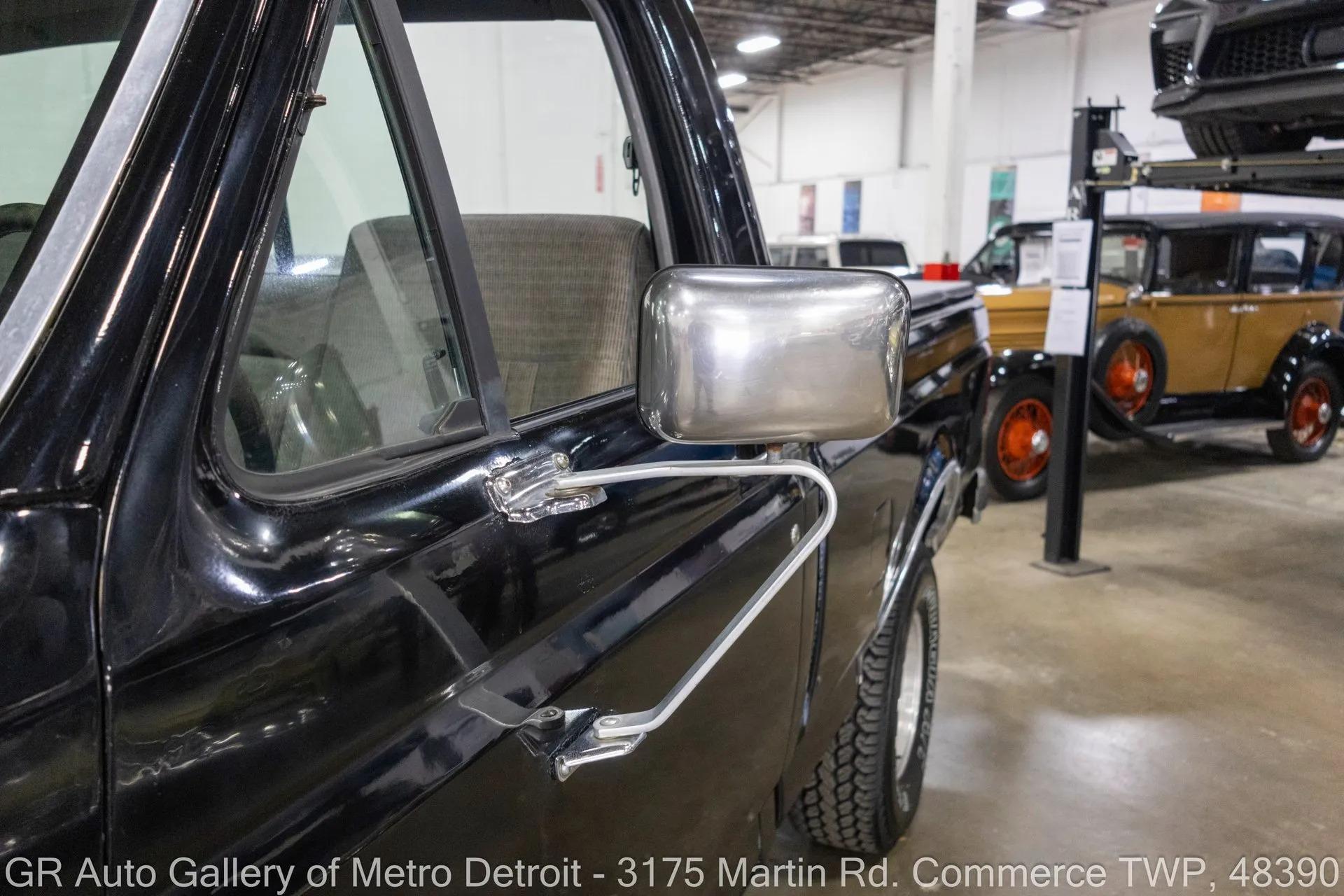 1988 Ford F150 XLT Lariat