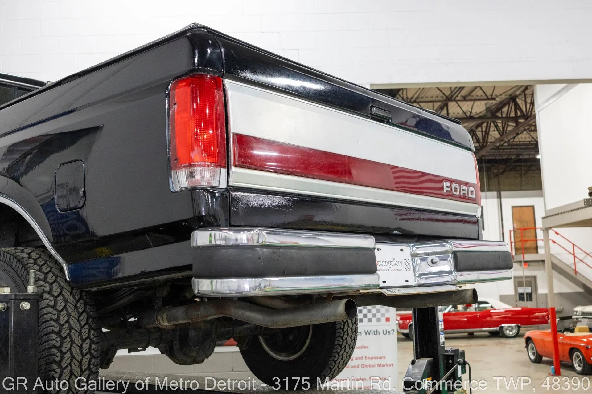 1988 Ford F150 XLT Lariat