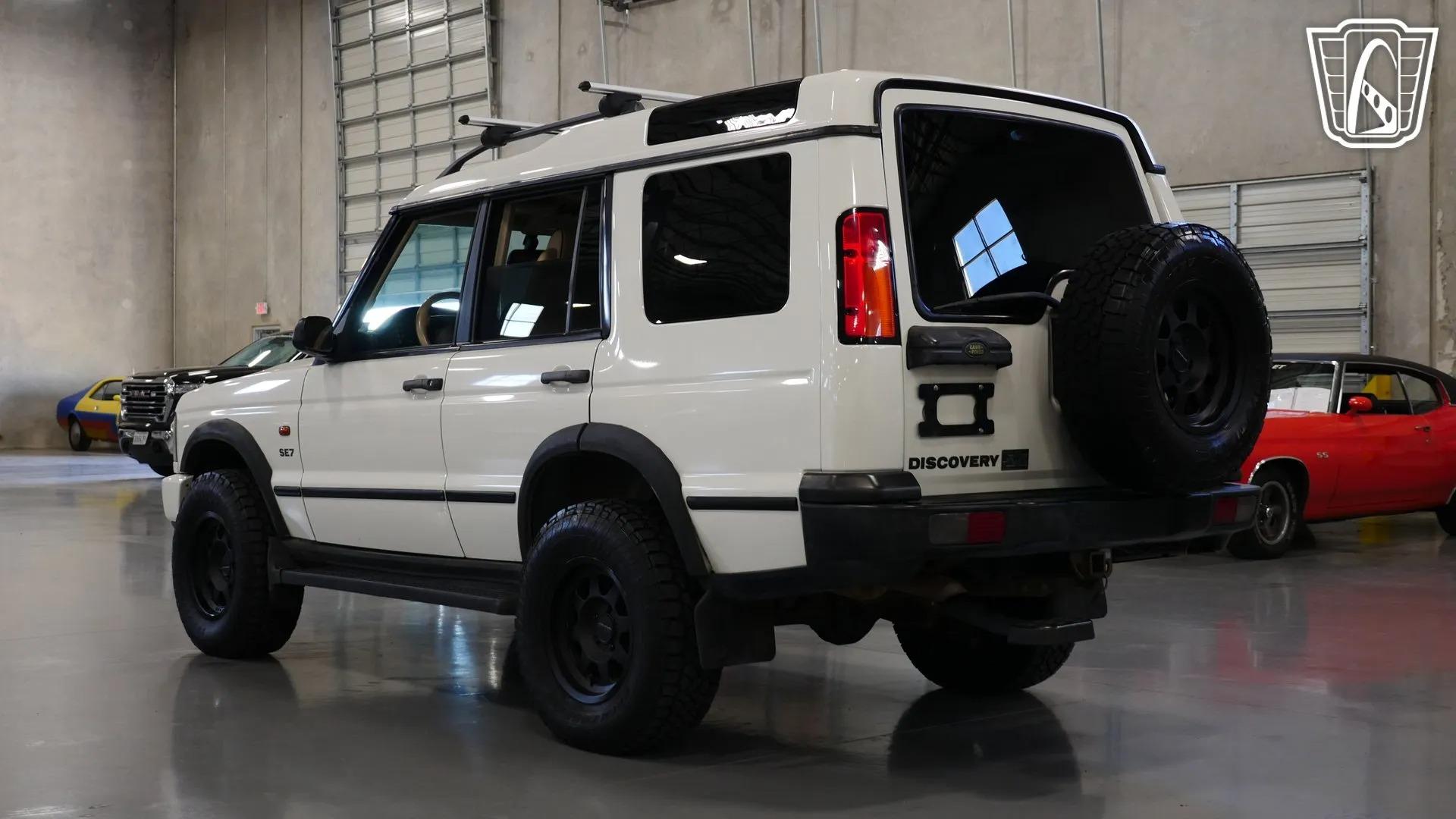 2003 Land Rover Discovery II - 3