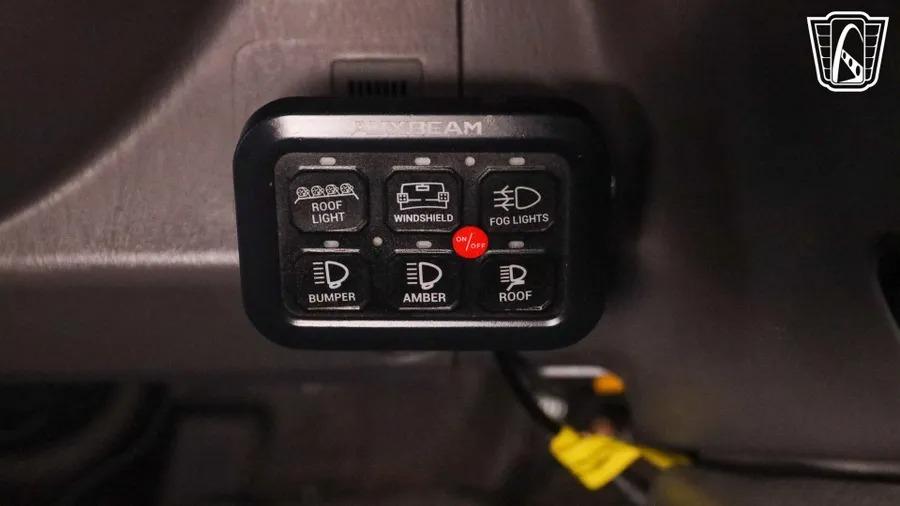 2002 Toyota Sequoia SR5