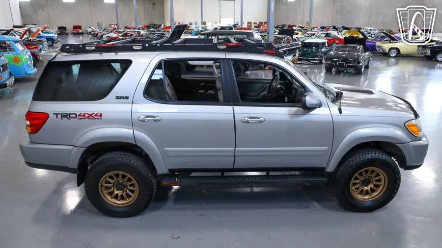 2002 Toyota Sequoia SR5