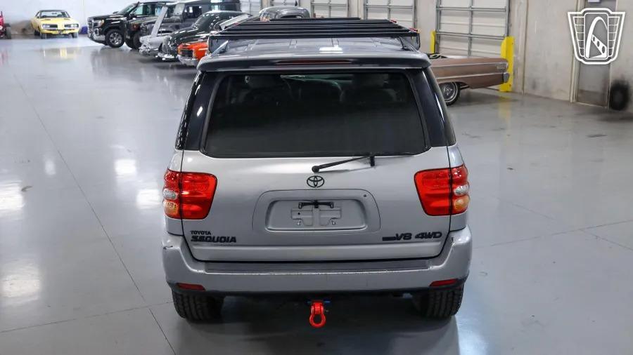 2002 Toyota Sequoia SR5