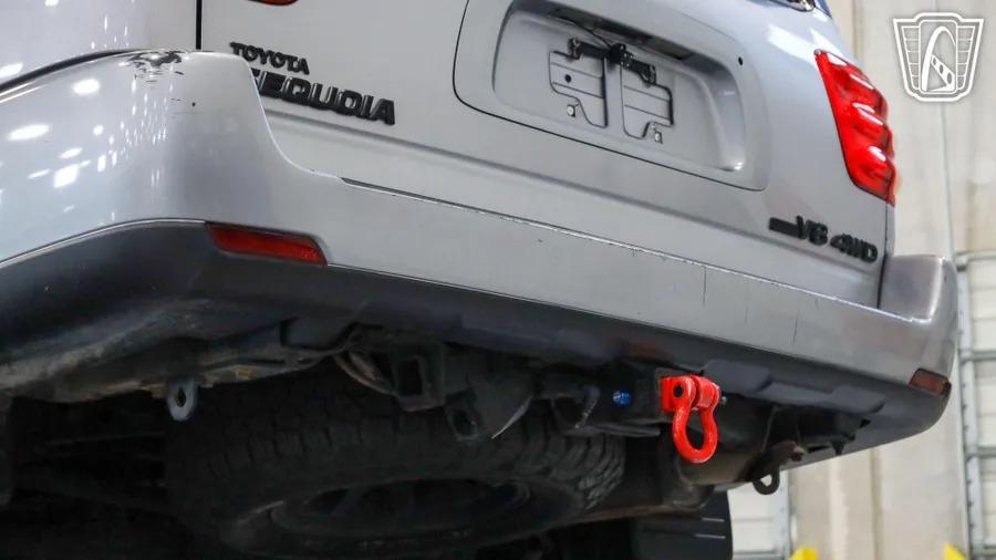 2002 Toyota Sequoia SR5