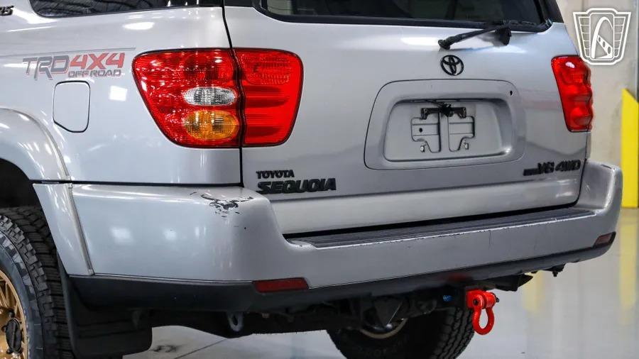 2002 Toyota Sequoia SR5