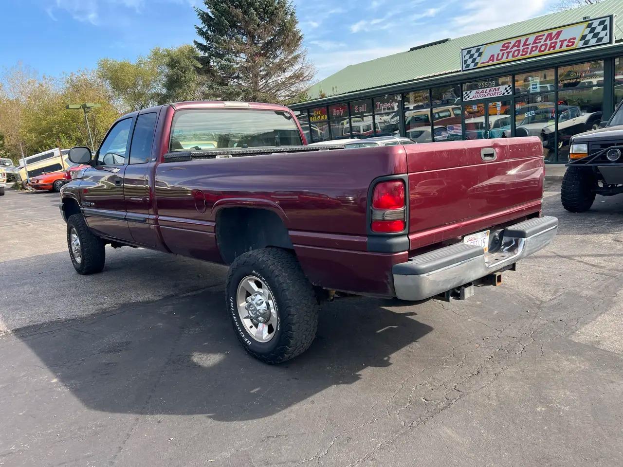 2001 Dodge Ram 2500 SLT Club Cub - 3