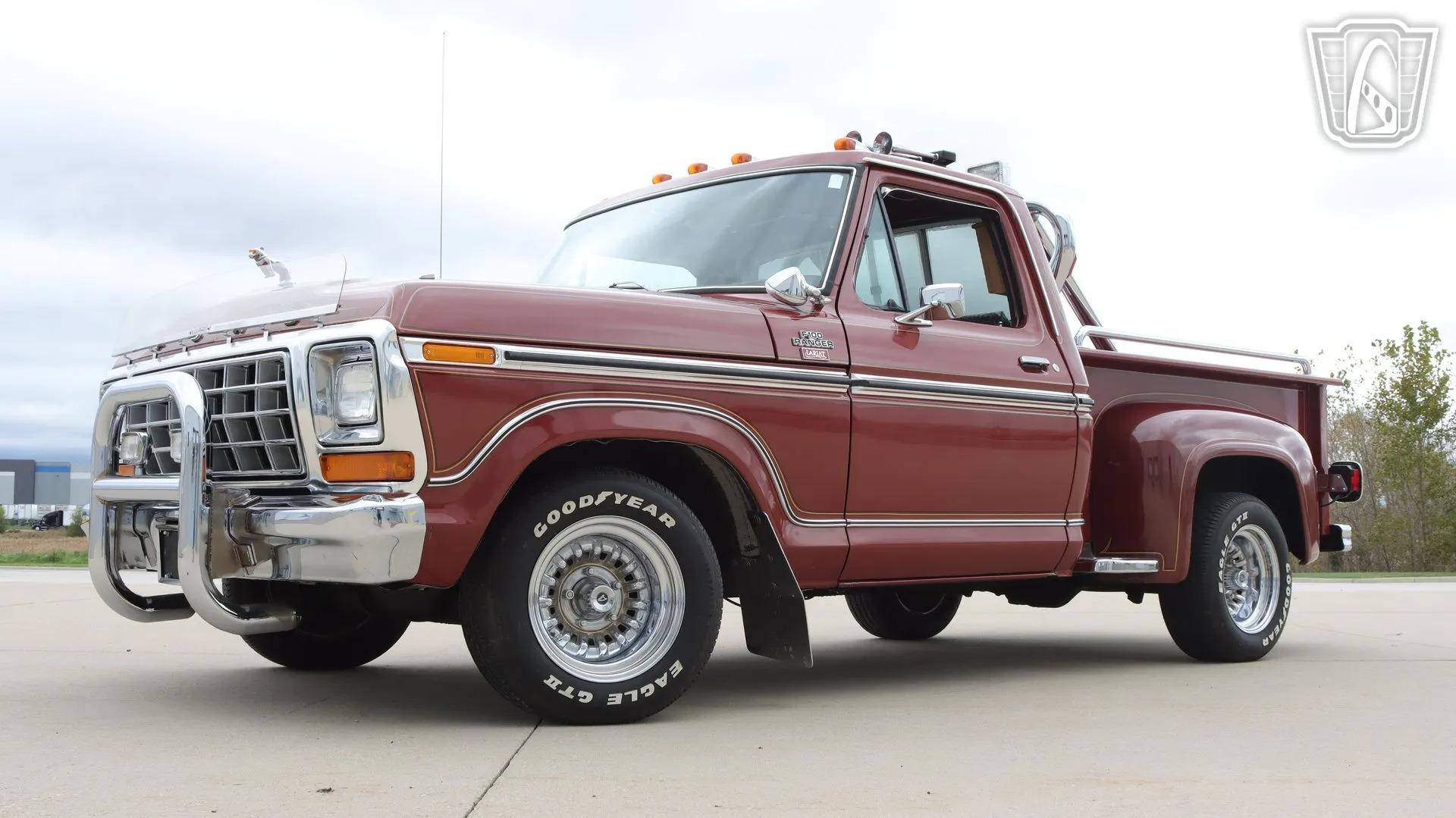1978 Ford F-100 Ranger Lariat - 2
