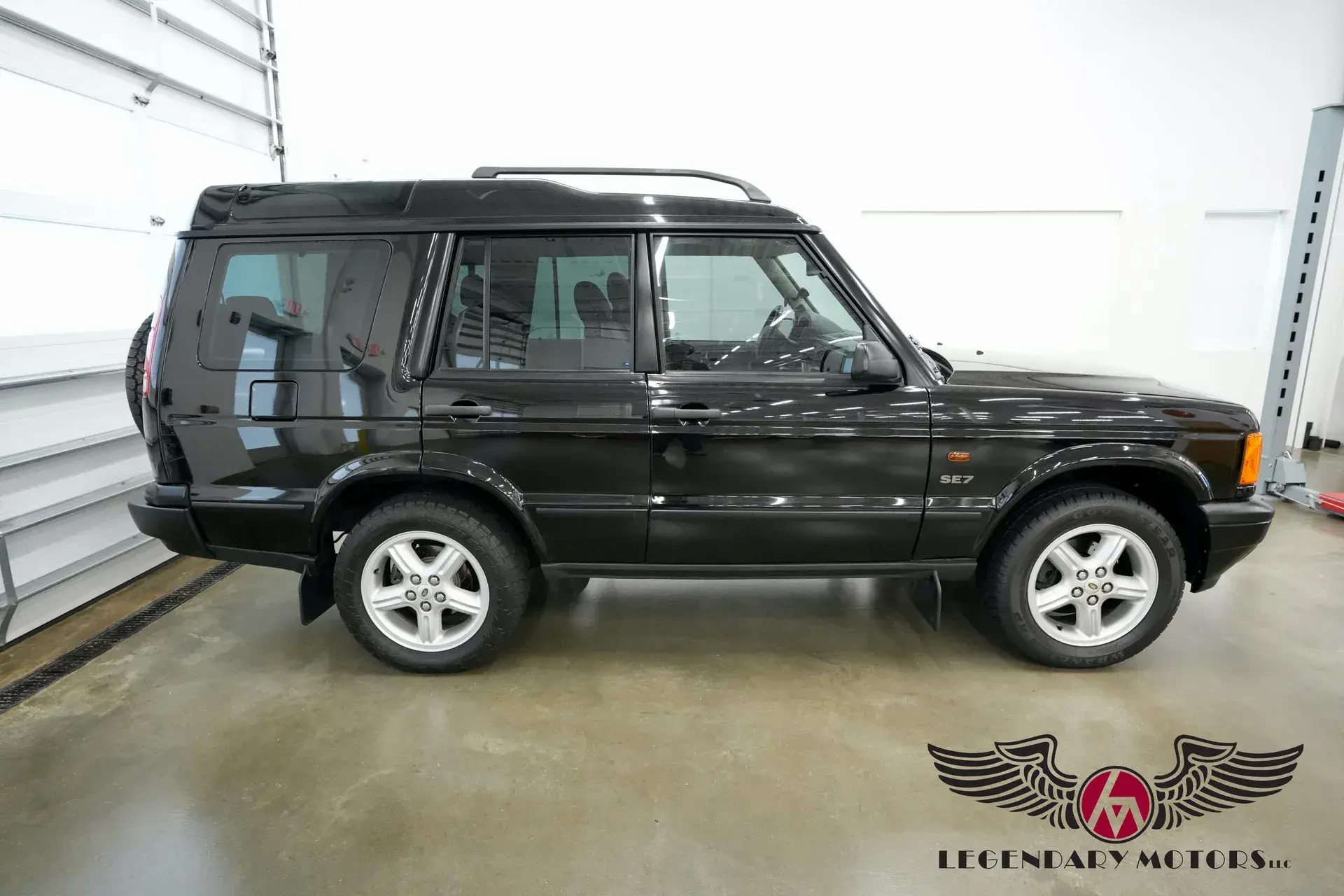 2001 Land Rover Discovery II SE7 - 2