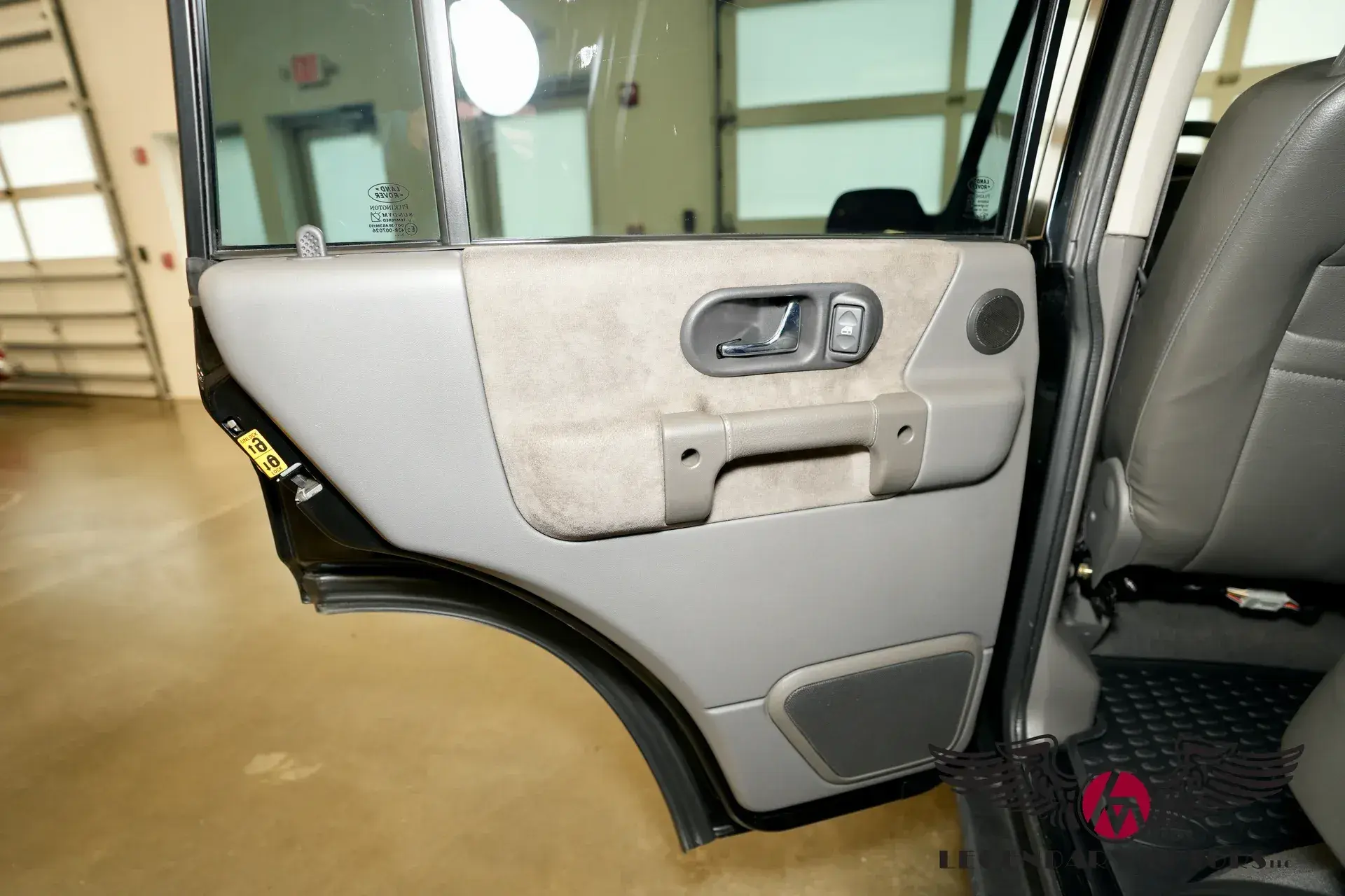 2001 Land Rover Discovery II SE7
