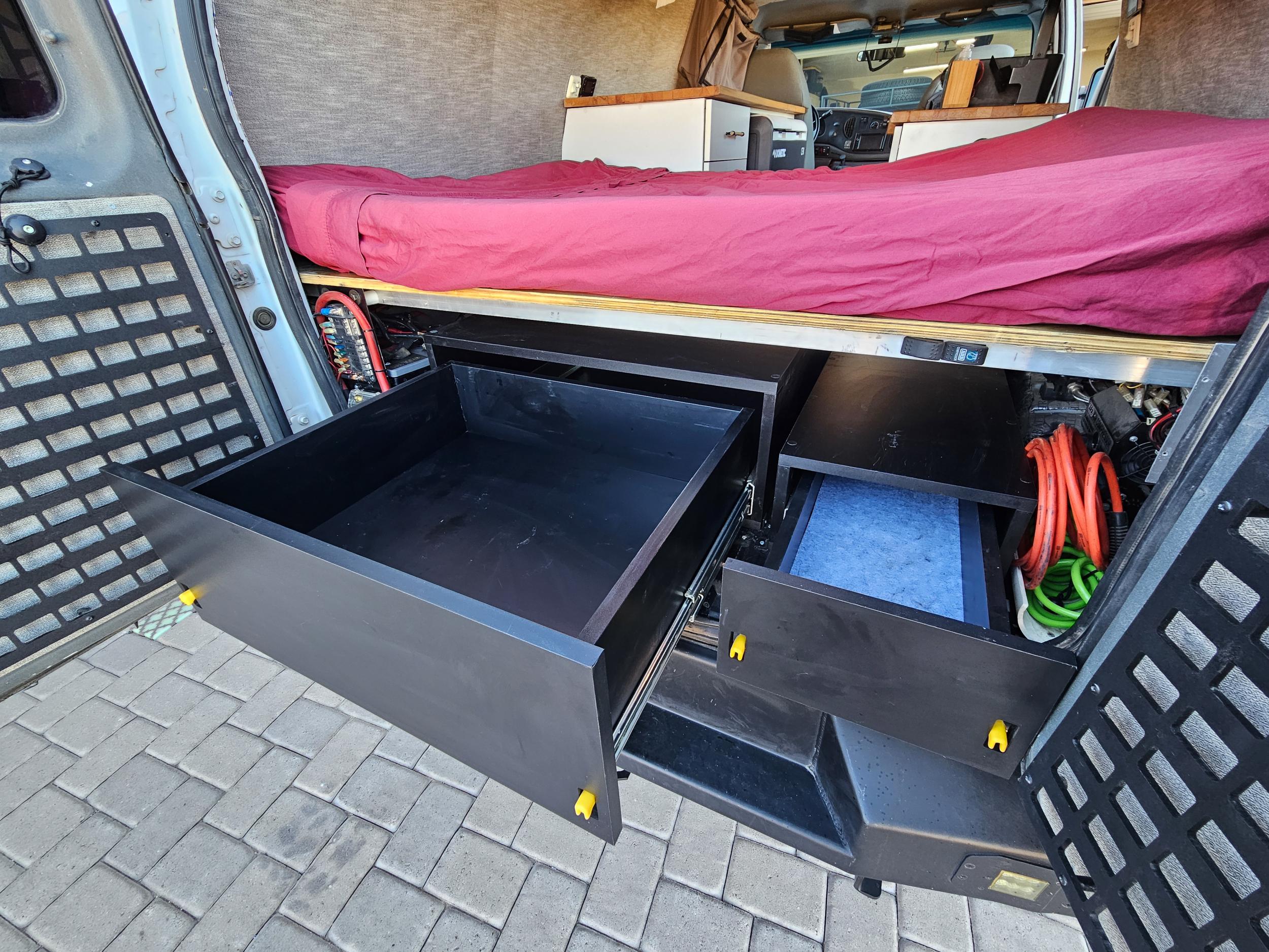 1998 Ford E-350 Adventure Van