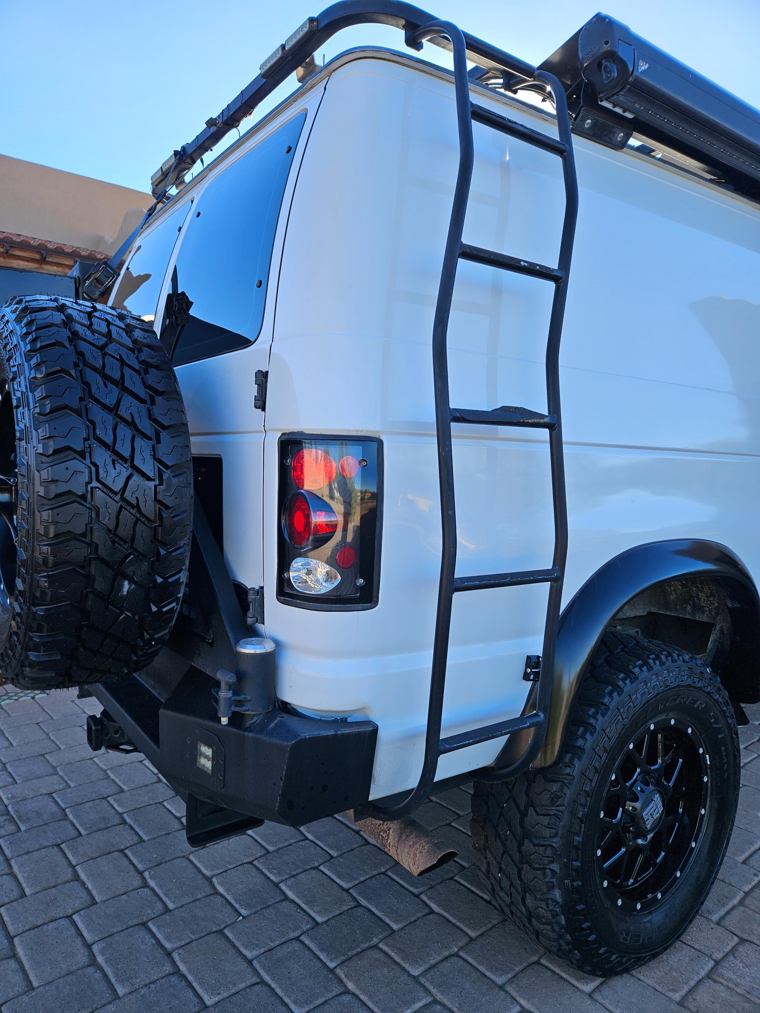 1998 Ford E-350 Adventure Van