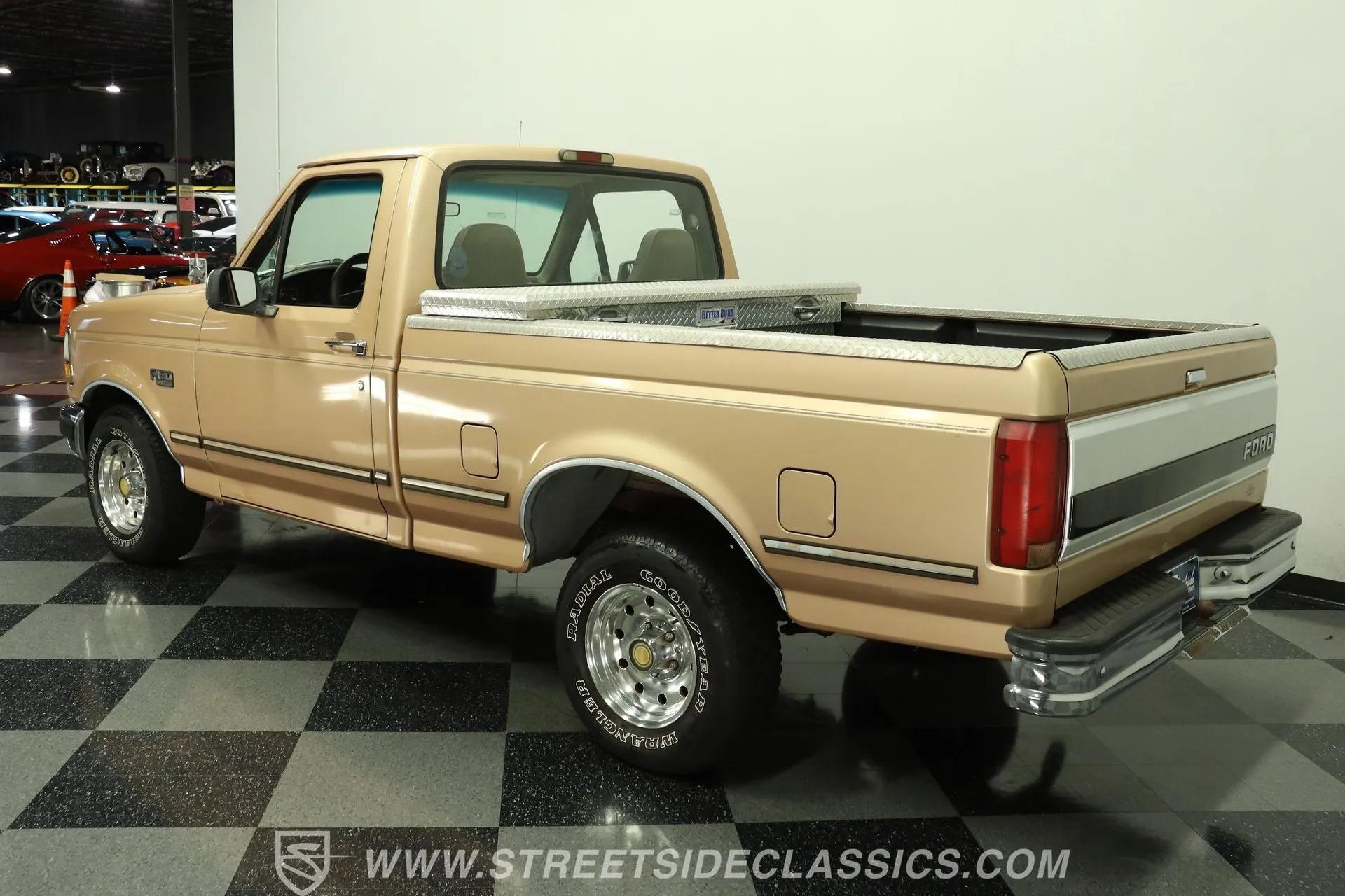 1994 Ford F-150 XLT - 3