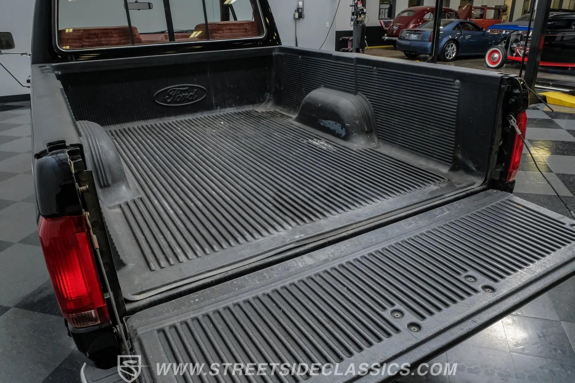 1991 Ford F-150 XLT Lariat