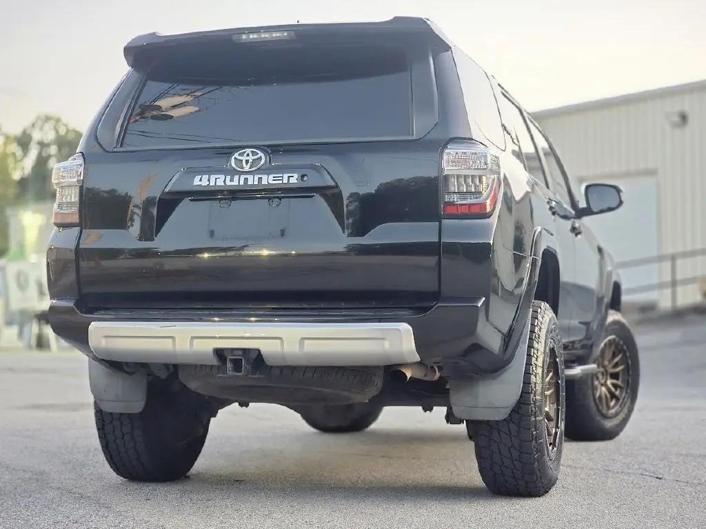 2018 Toyota 4Runner TRD Off-Road Premium - 3
