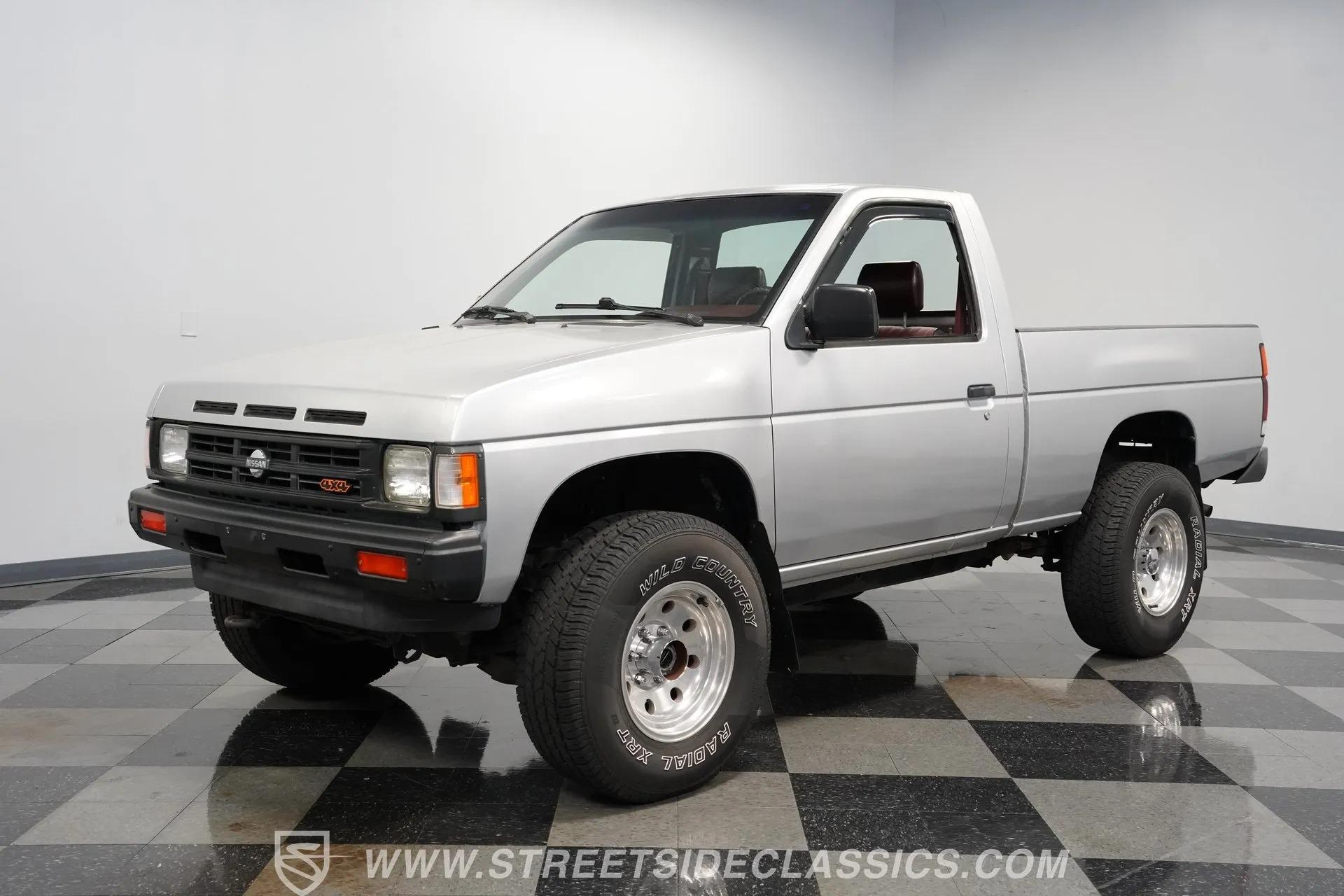 1990 Nissan Hardbody D21 - 3