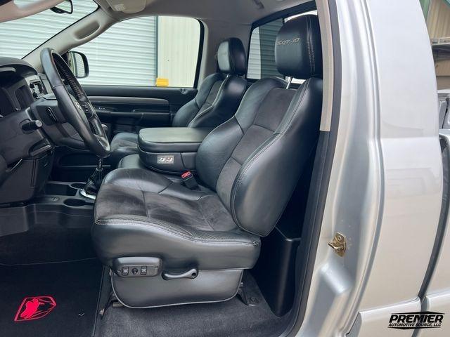 2004 Dodge Ram 1500 SRT-10 Base