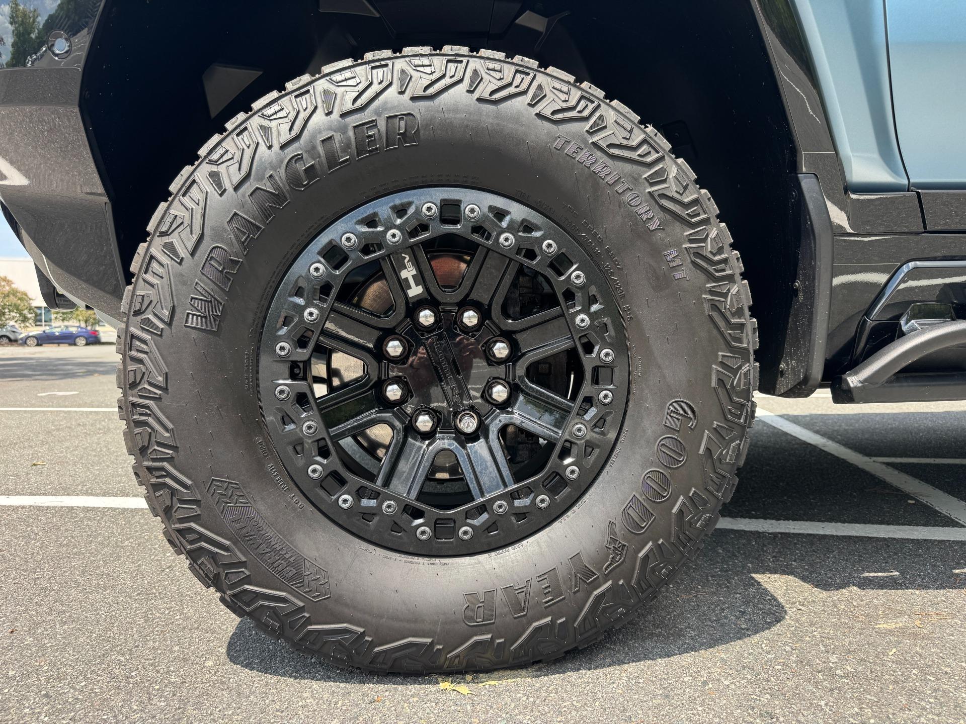 2024 GMC Hummer EV 3X Omega Edition
