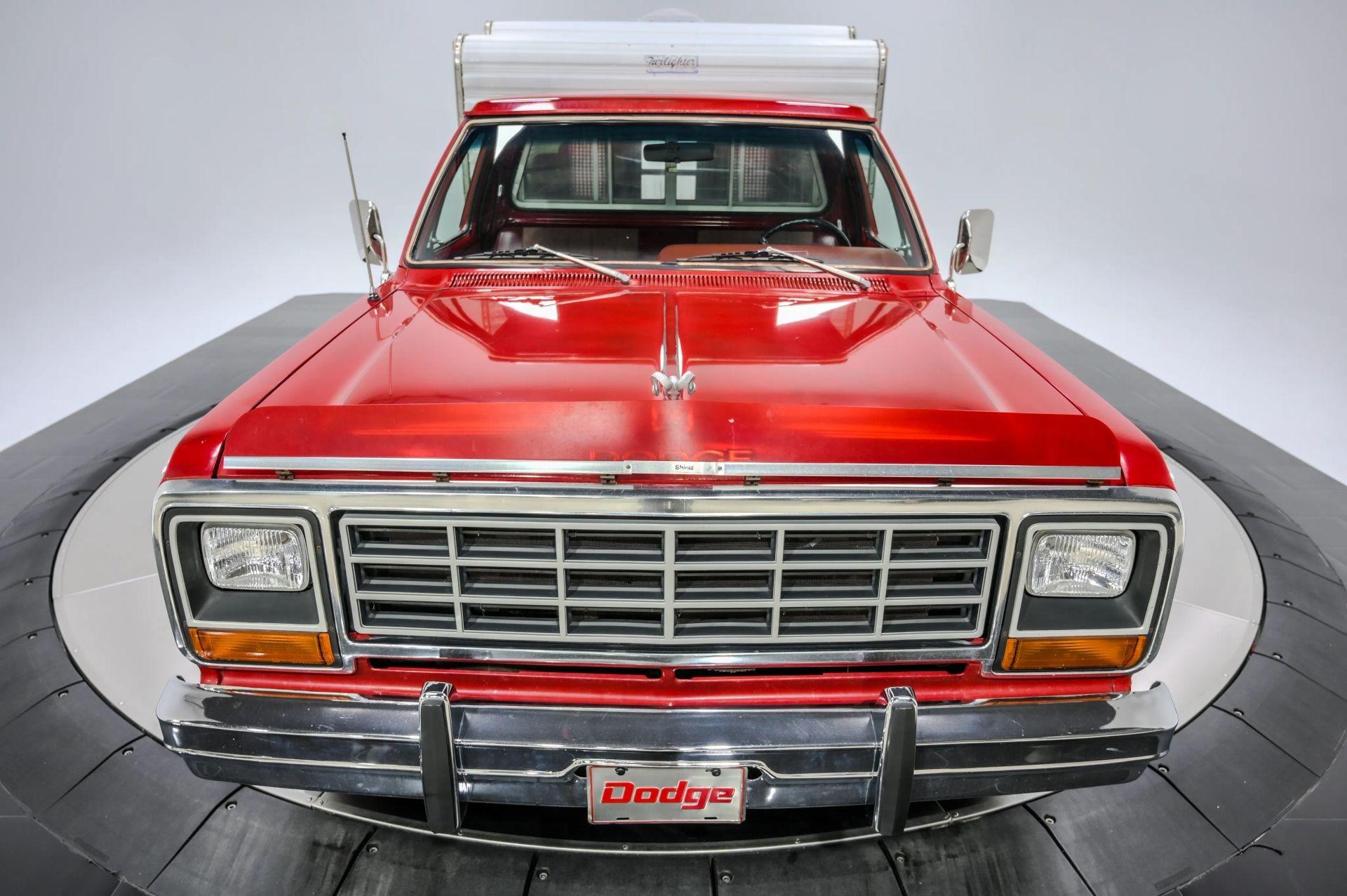 1985 Dodge Ram 150 Camper Special