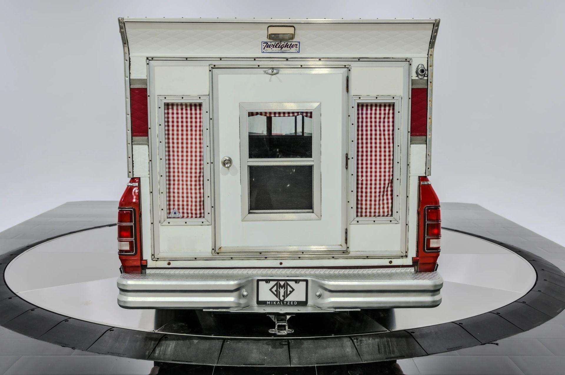 1985 Dodge Ram 150 Camper Special