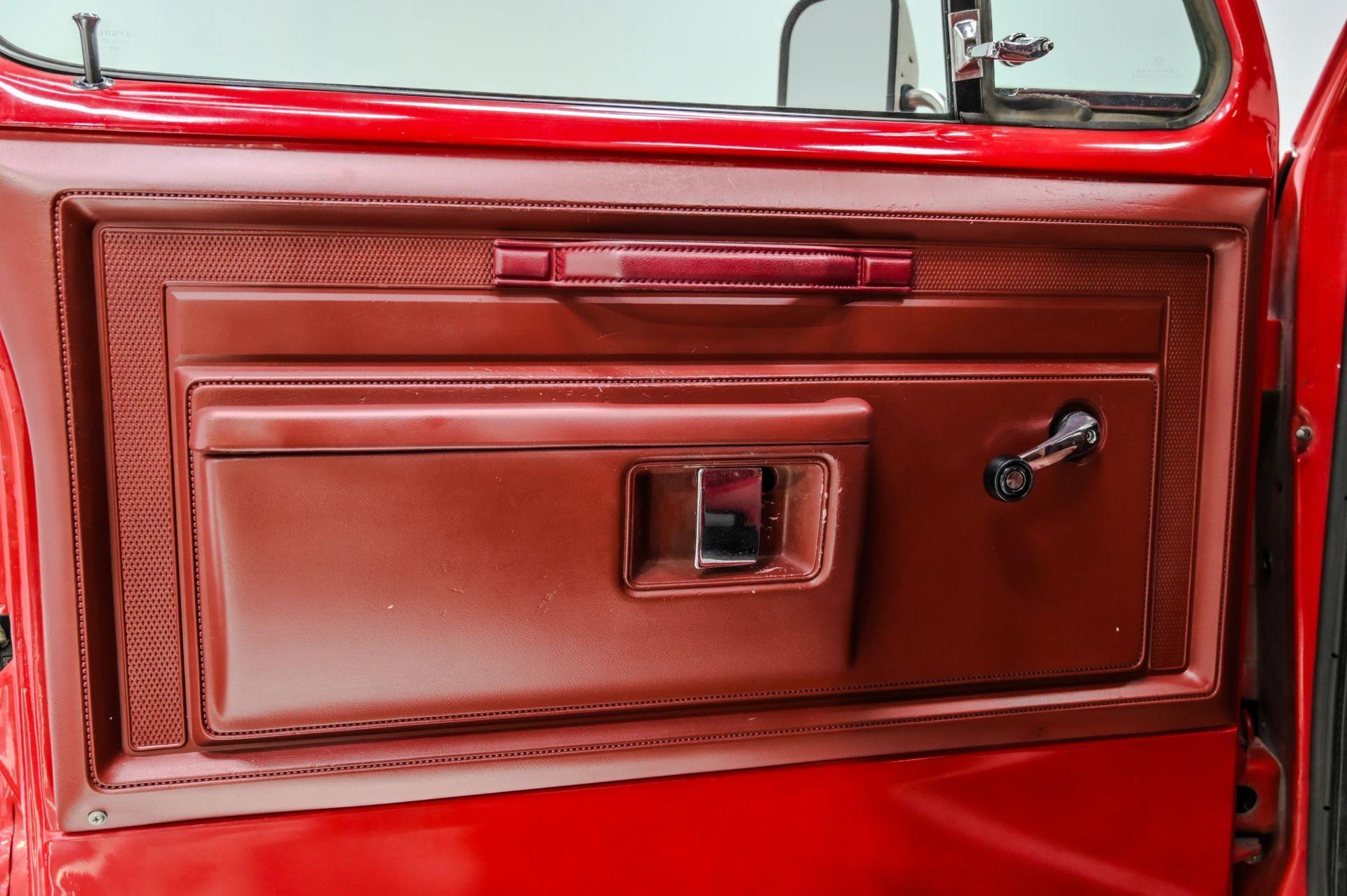 1985 Dodge Ram 150 Camper Special