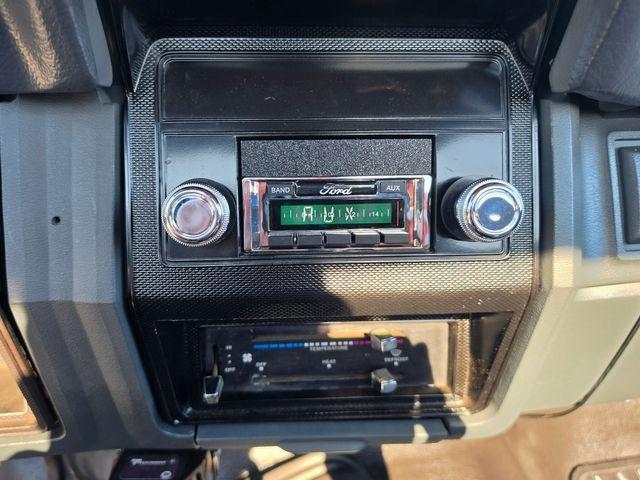 1981 Ford F-100 SWB 4x4