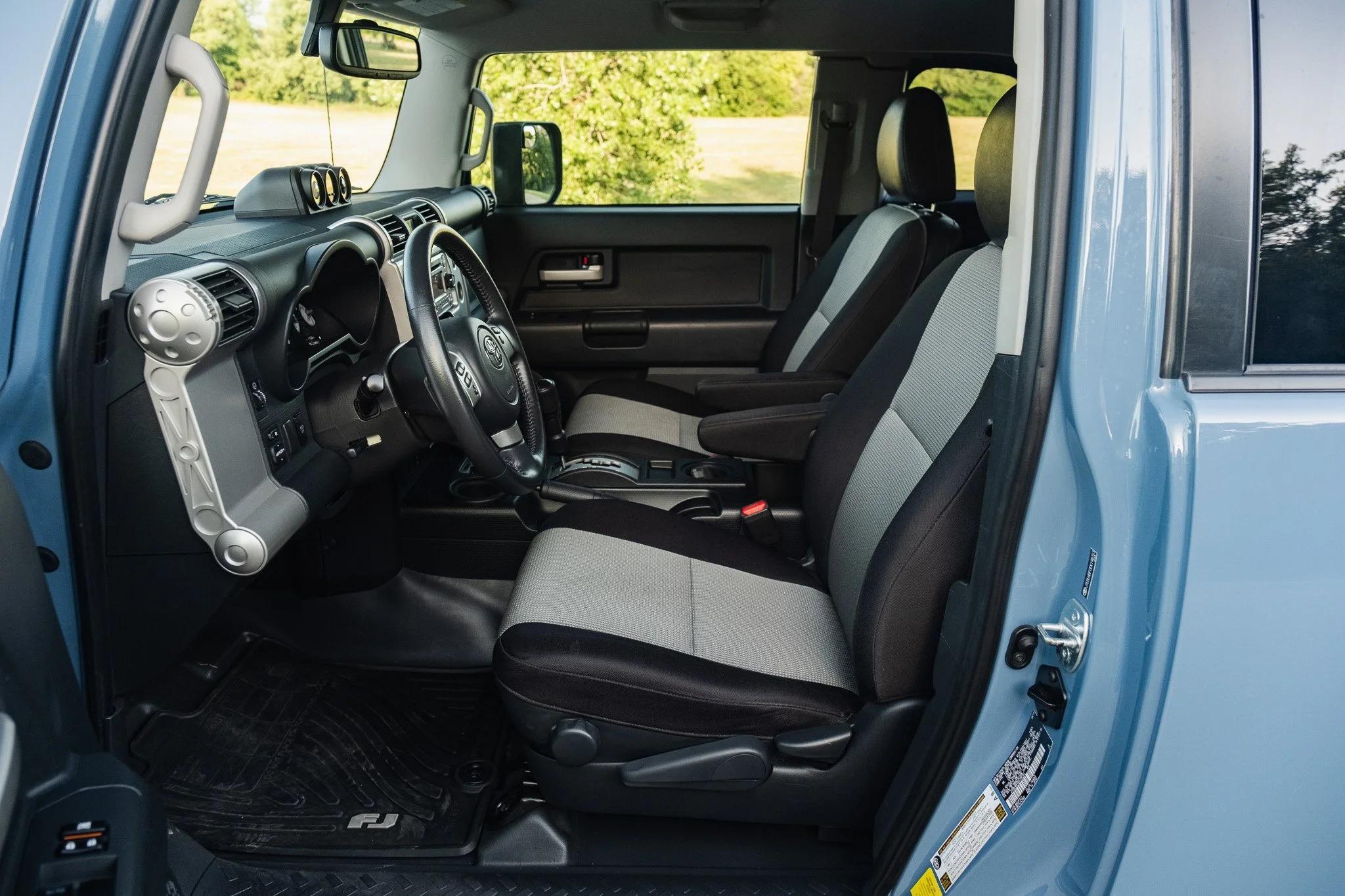 2014 Toyota FJ Cruiser Trail Teams Ultimate Edition