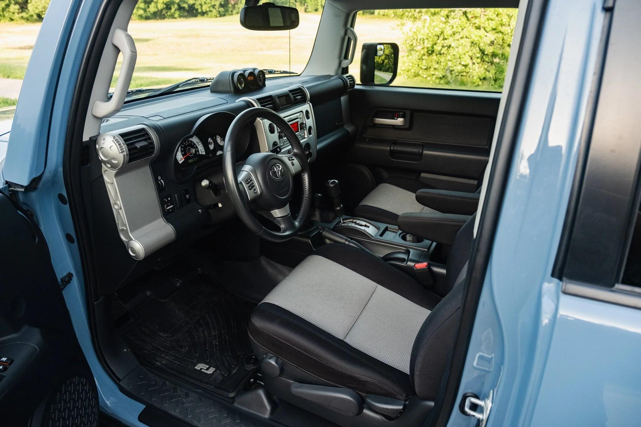 2014 Toyota FJ Cruiser Trail Teams Ultimate Edition