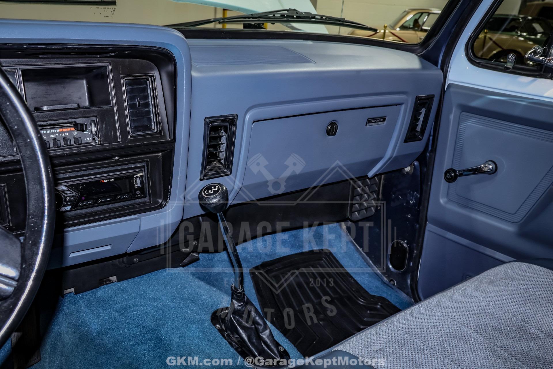 1987 Dodge W-100 Pickup