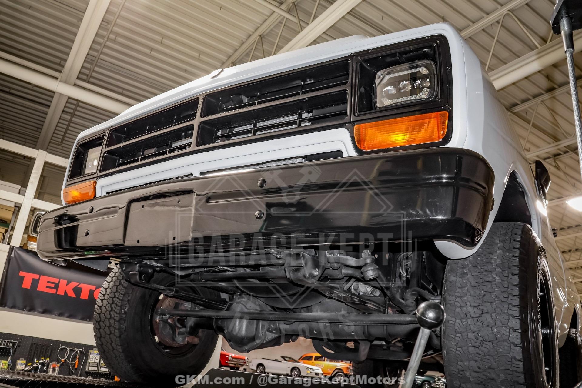 1987 Dodge W-100 Pickup