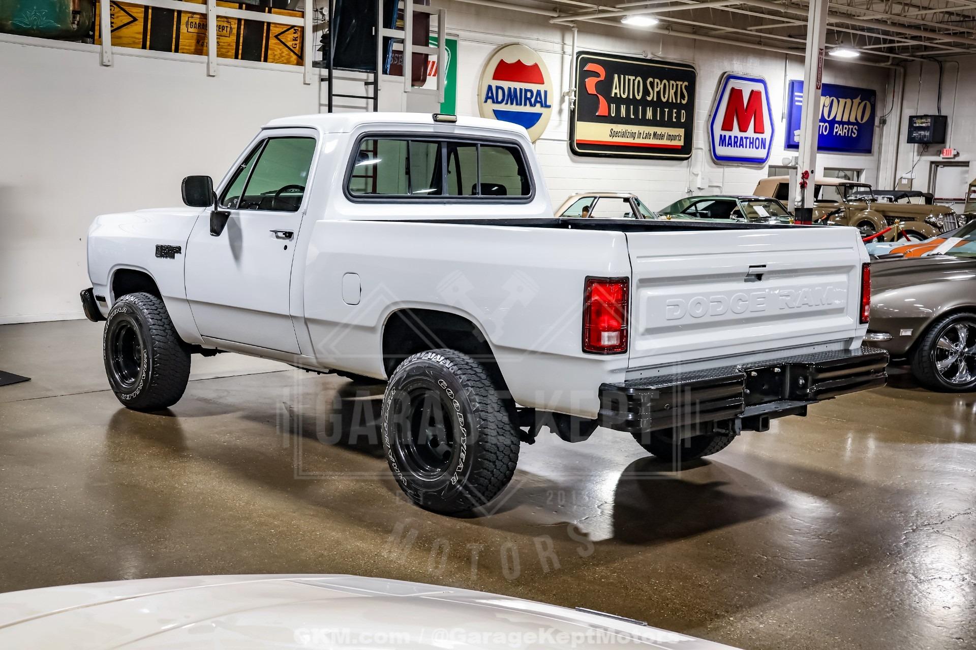 1987 Dodge W-100 Pickup