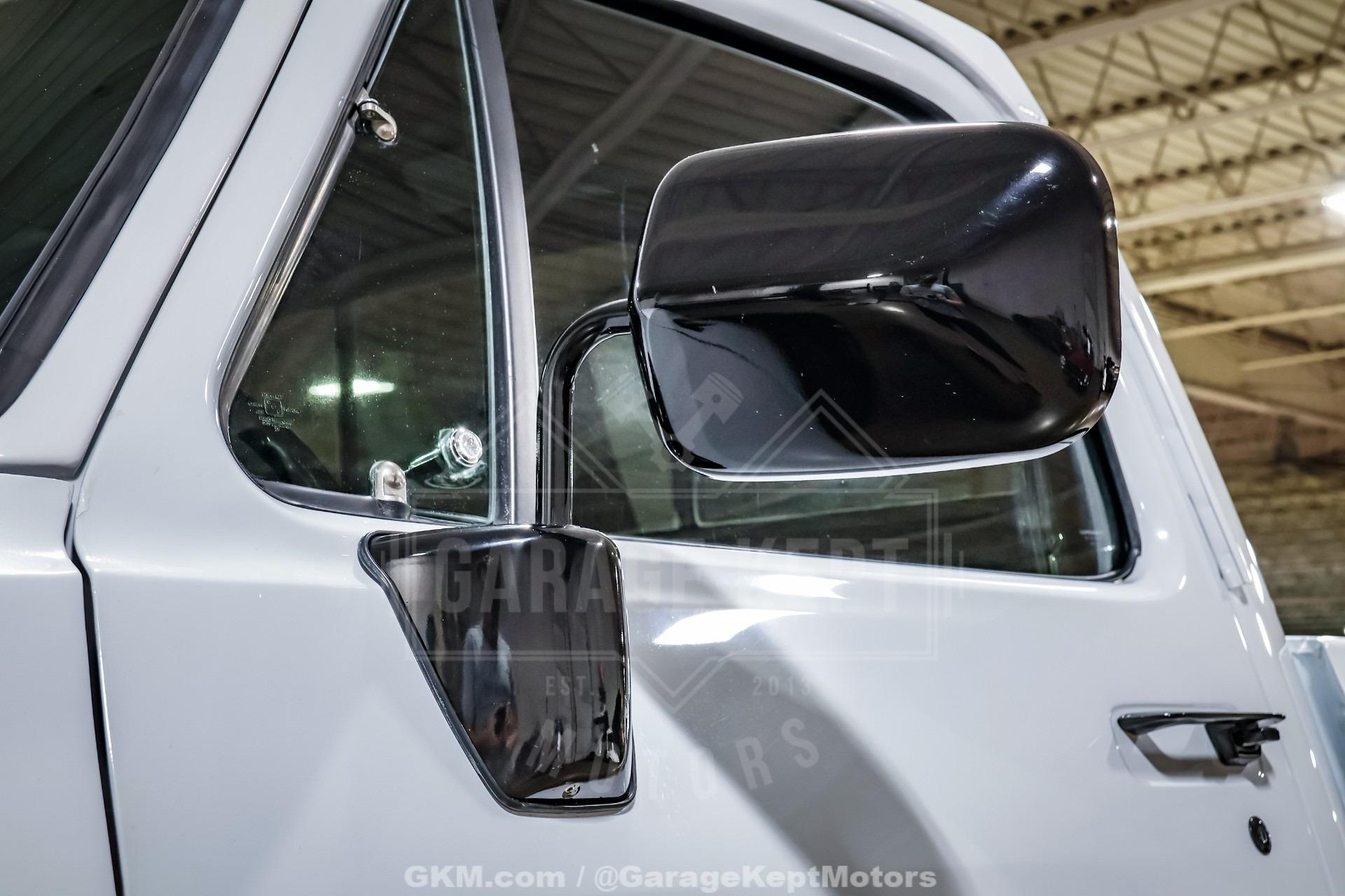 1987 Dodge W-100 Pickup
