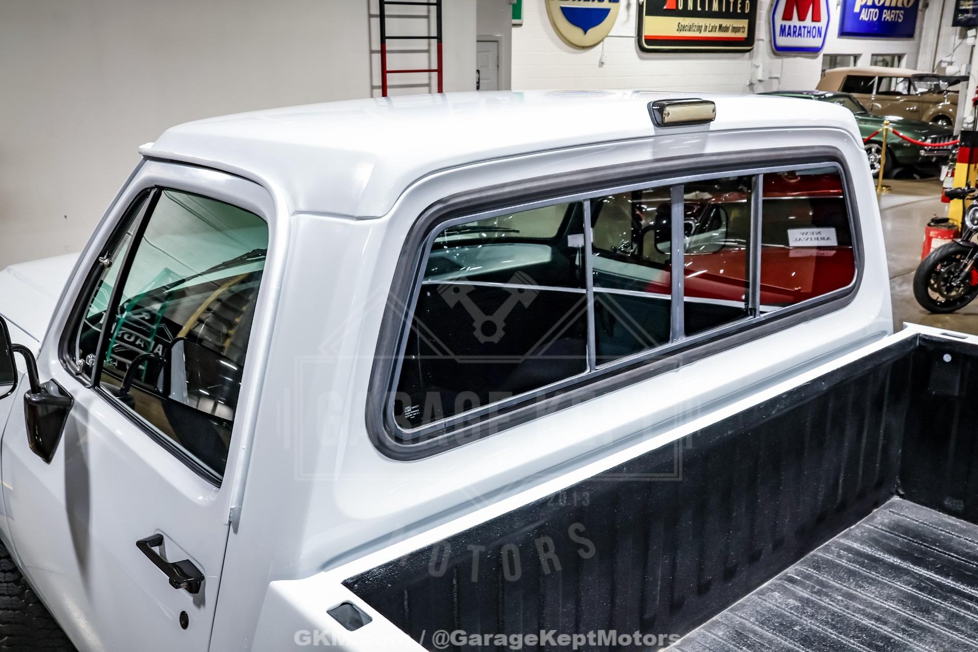 1987 Dodge W-100 Pickup