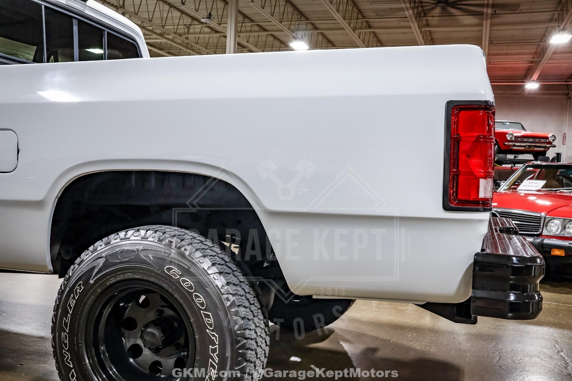 1987 Dodge W-100 Pickup