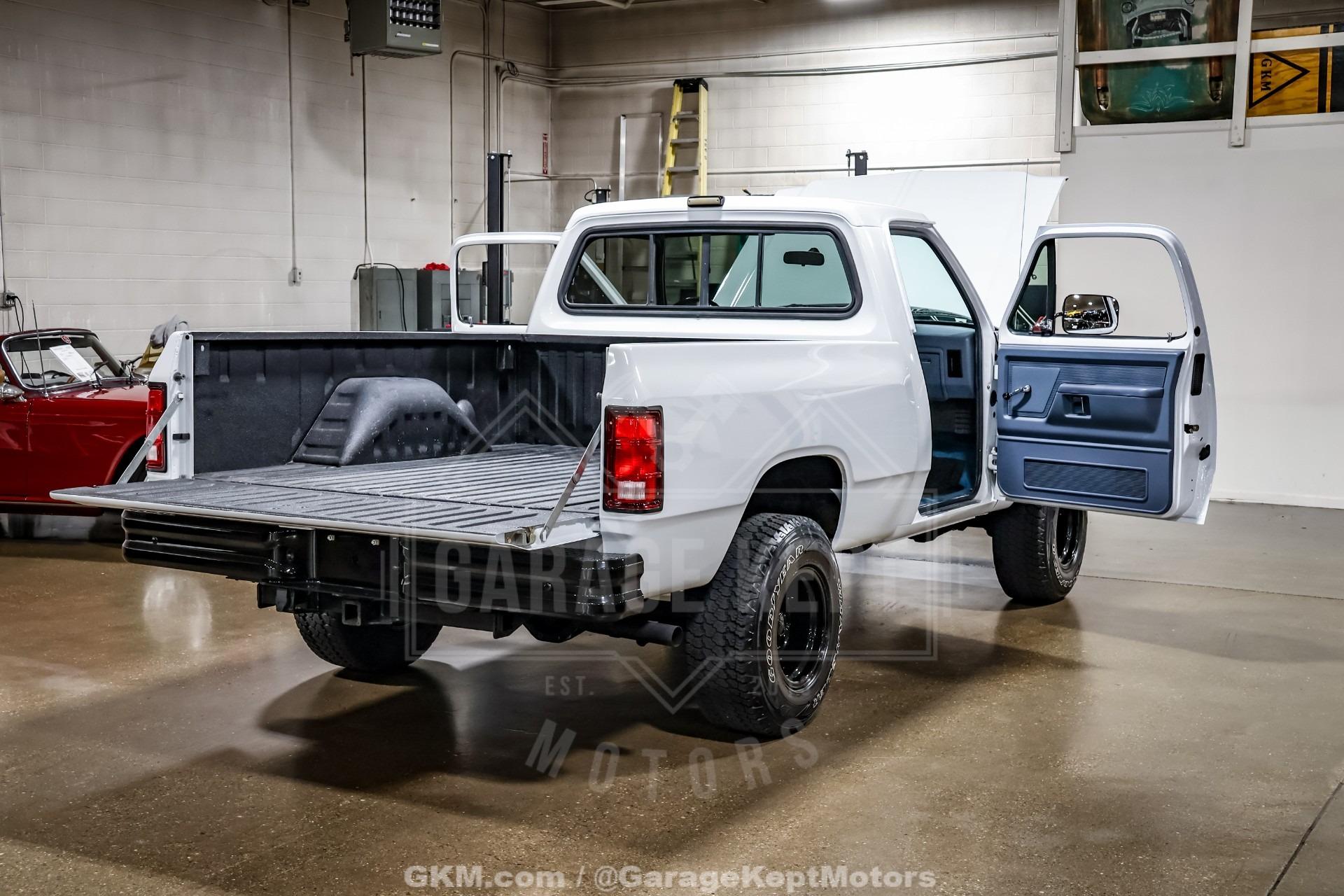 1987 Dodge W-100 Pickup