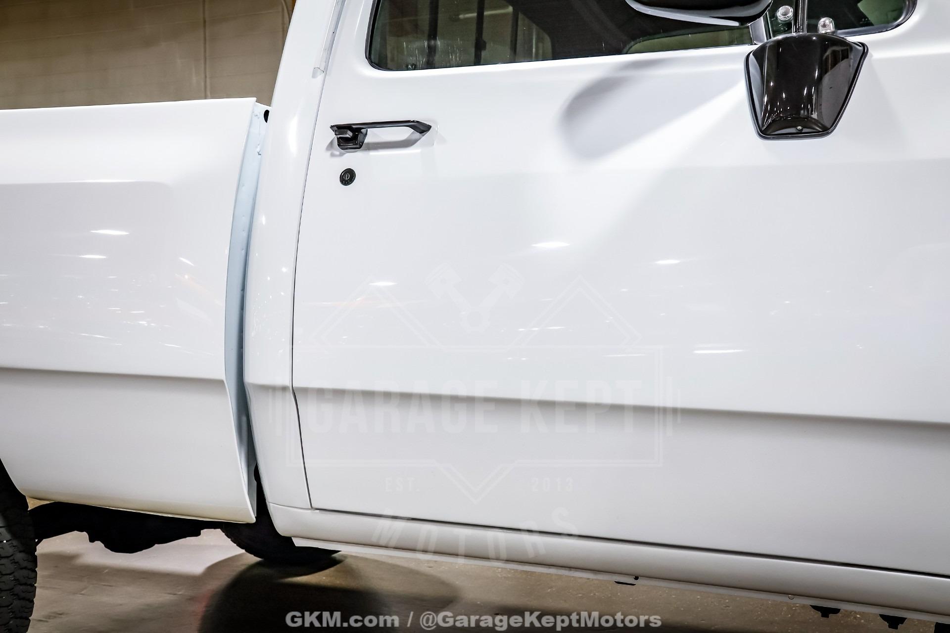 1987 Dodge W-100 Pickup