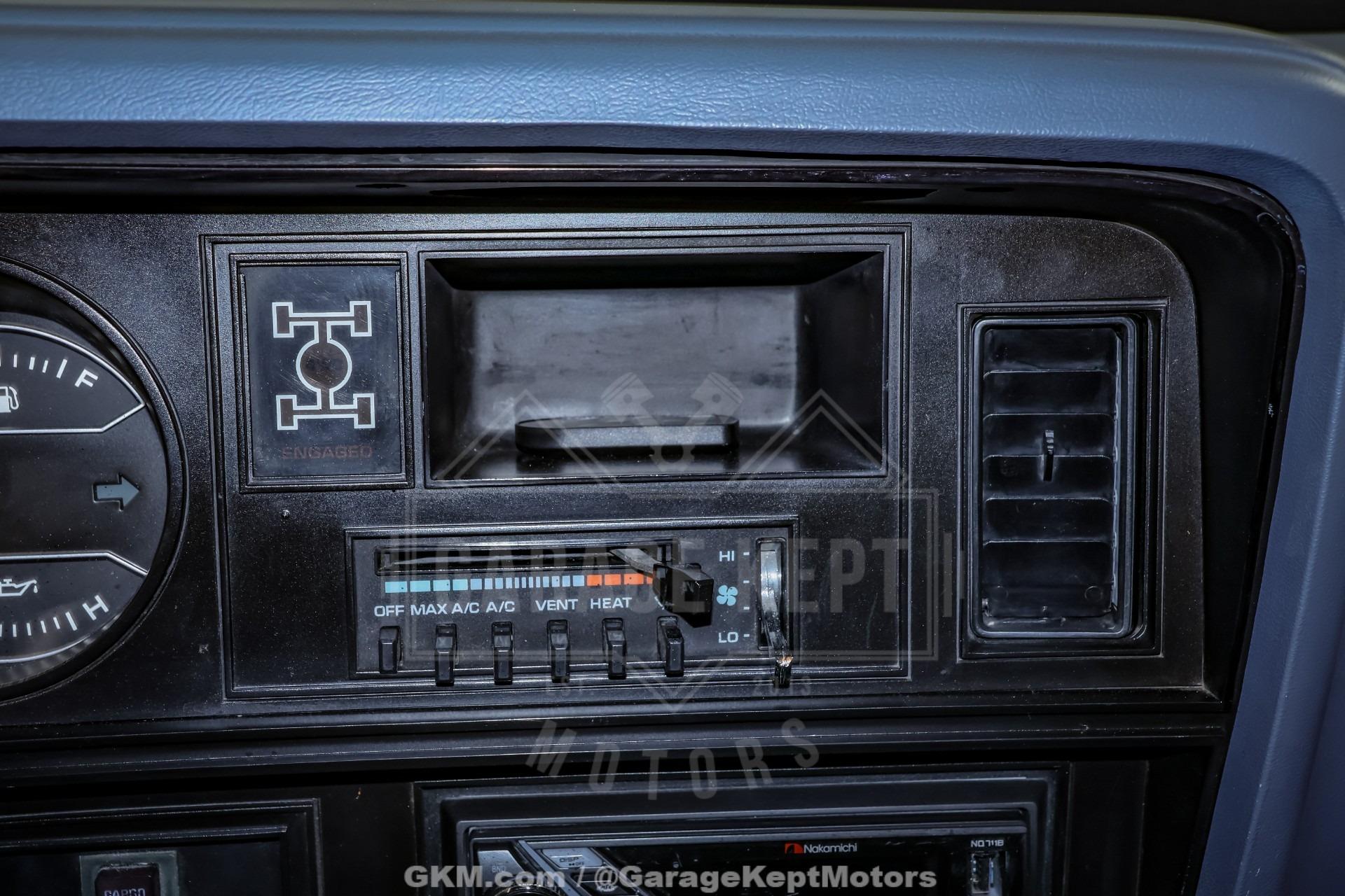 1987 Dodge W-100 Pickup