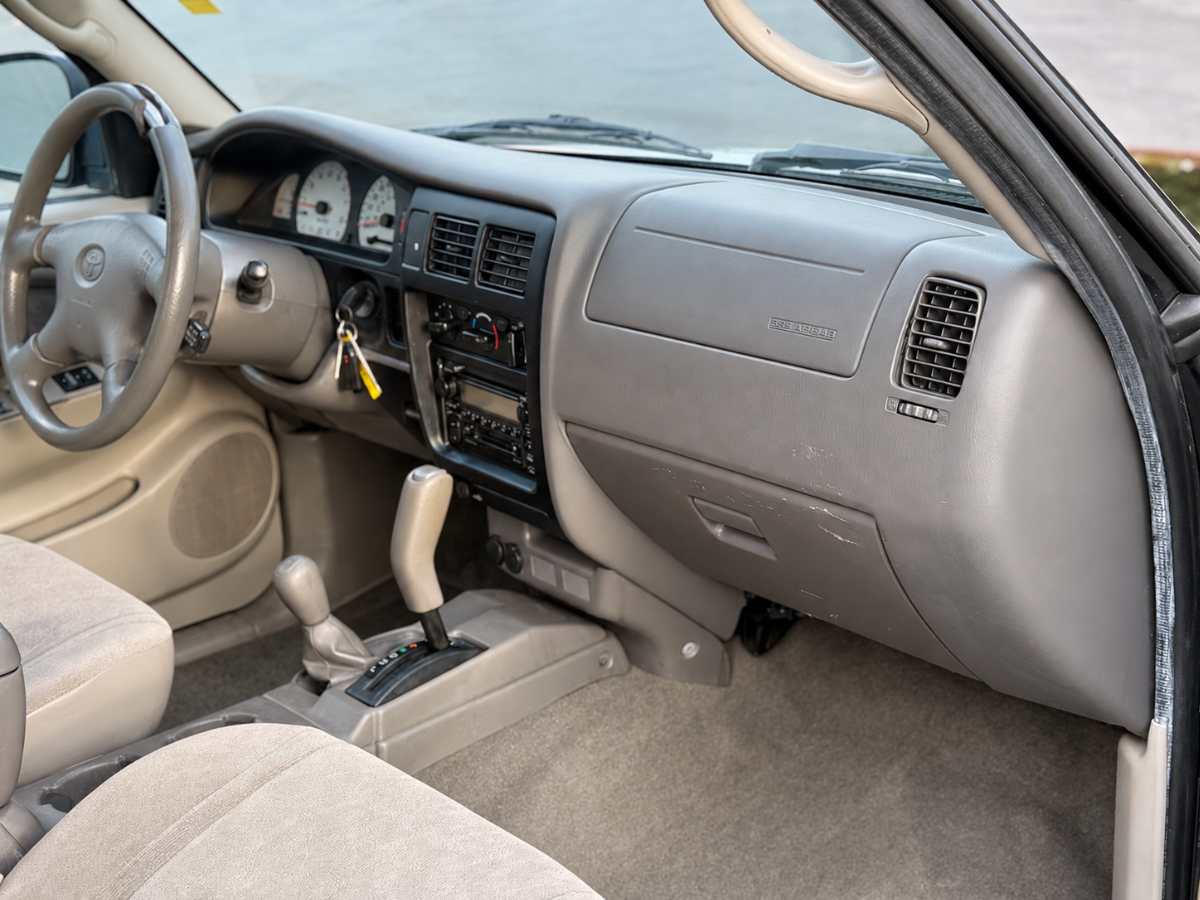 2004 Toyota Tacoma V6