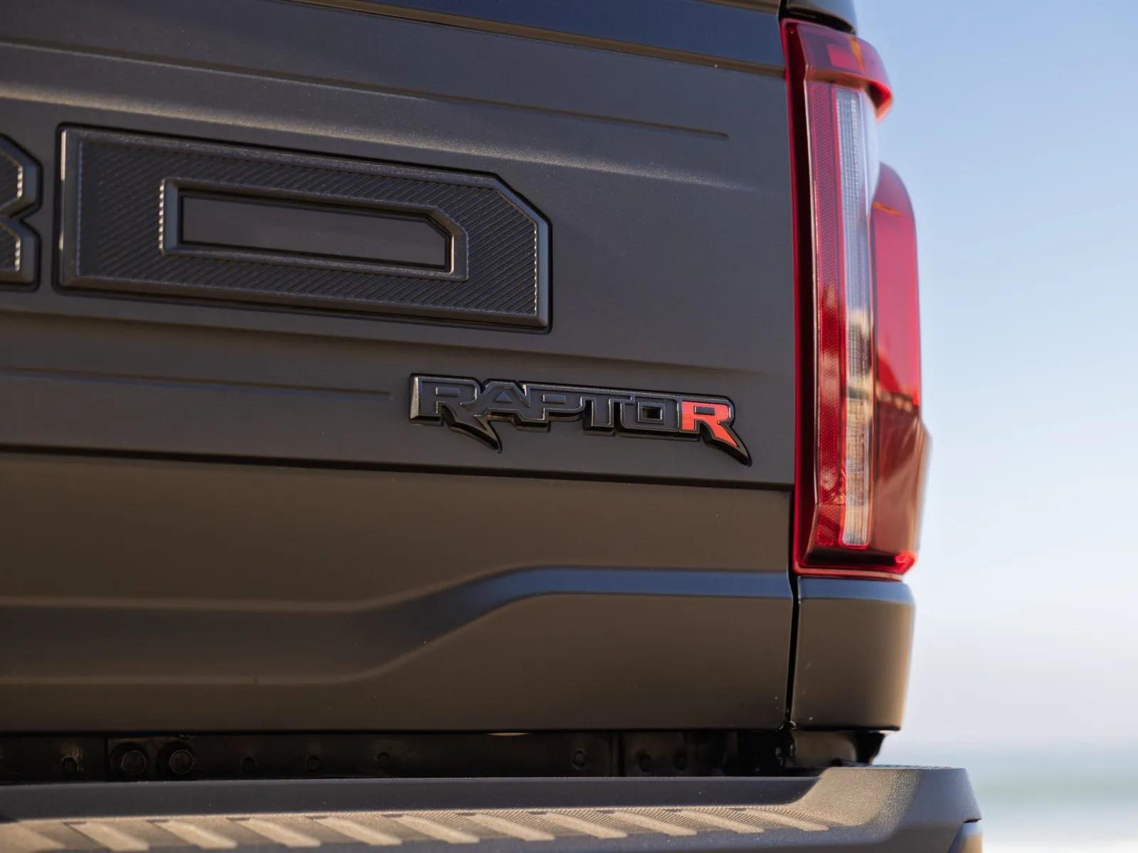 2025 Ford F-150 Raptor R