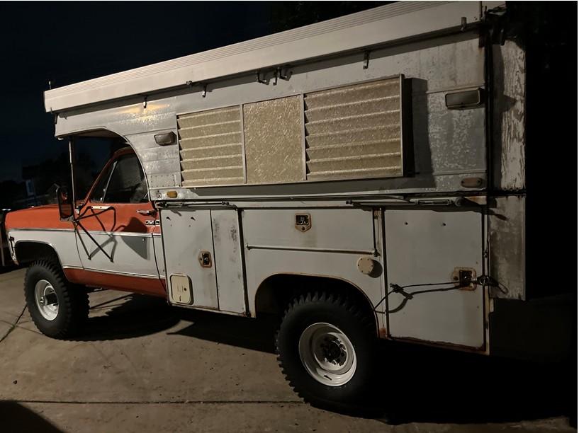 1976 GMC K25 + Alaskan Camper