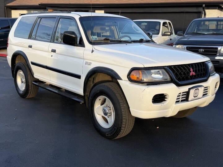 2000 Mitsubishi Montero Sport XLS