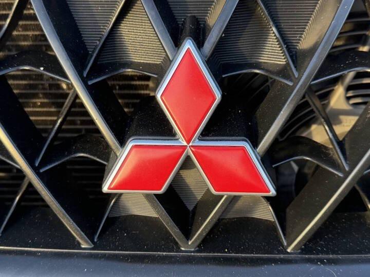 2000 Mitsubishi Montero Sport XLS