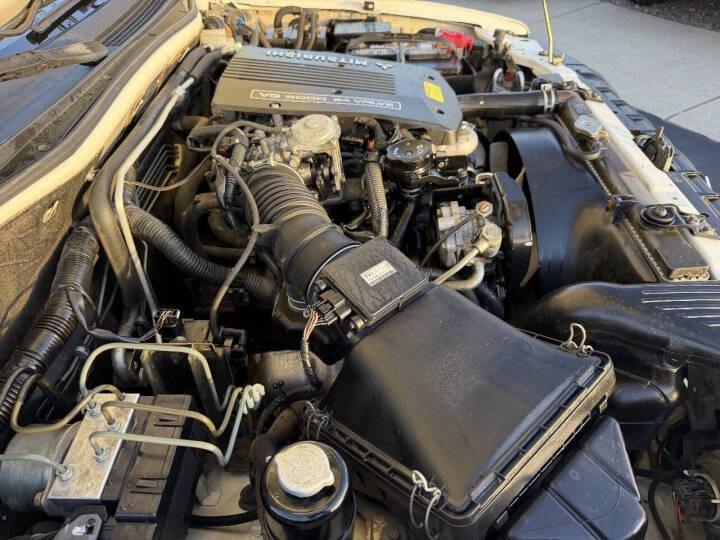 2000 Mitsubishi Montero Sport XLS