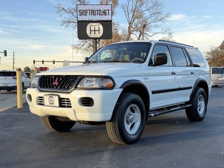 2000 Mitsubishi Montero Sport XLS