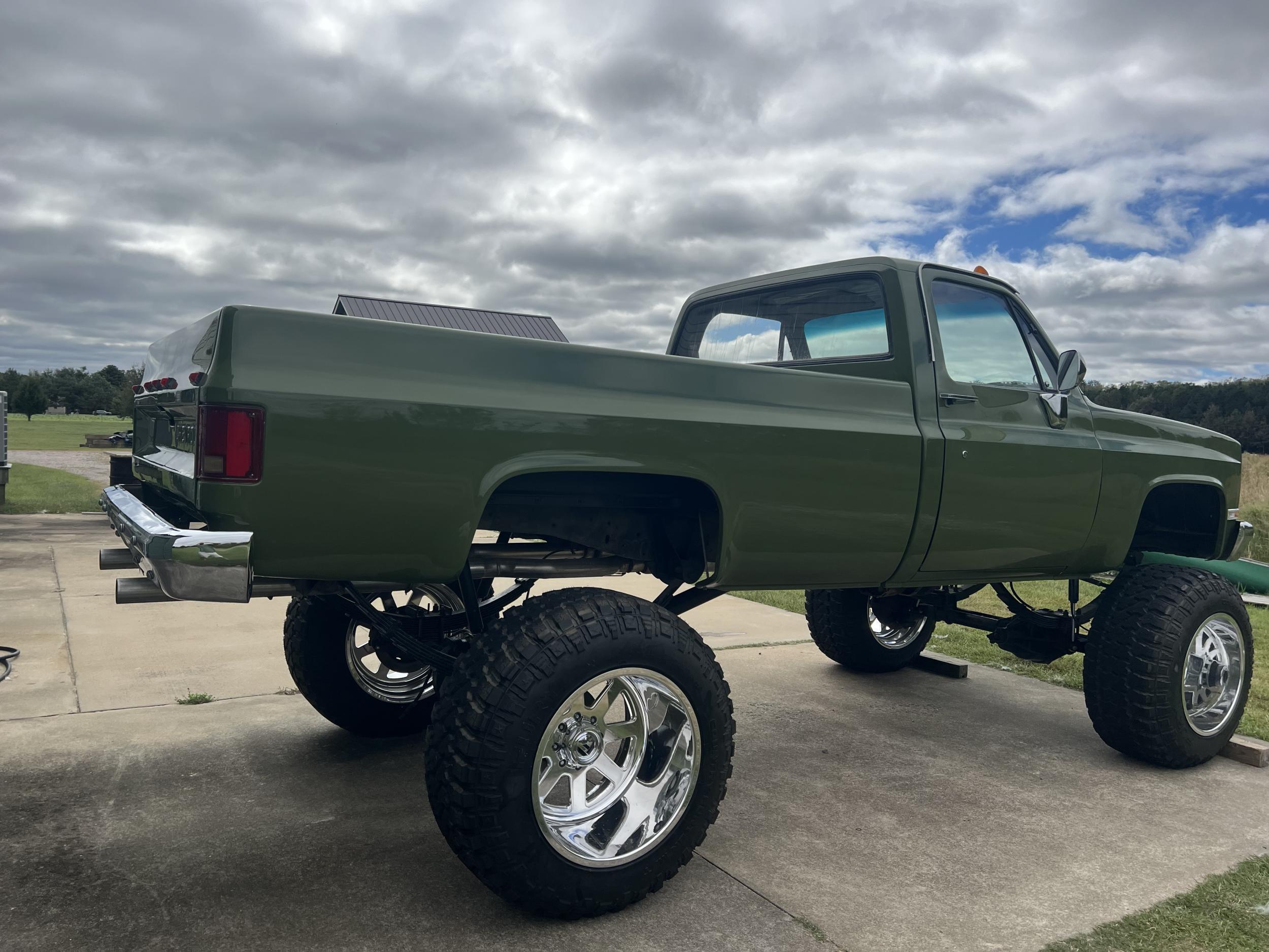 1987 Chevrolet V30 4x4 - 3