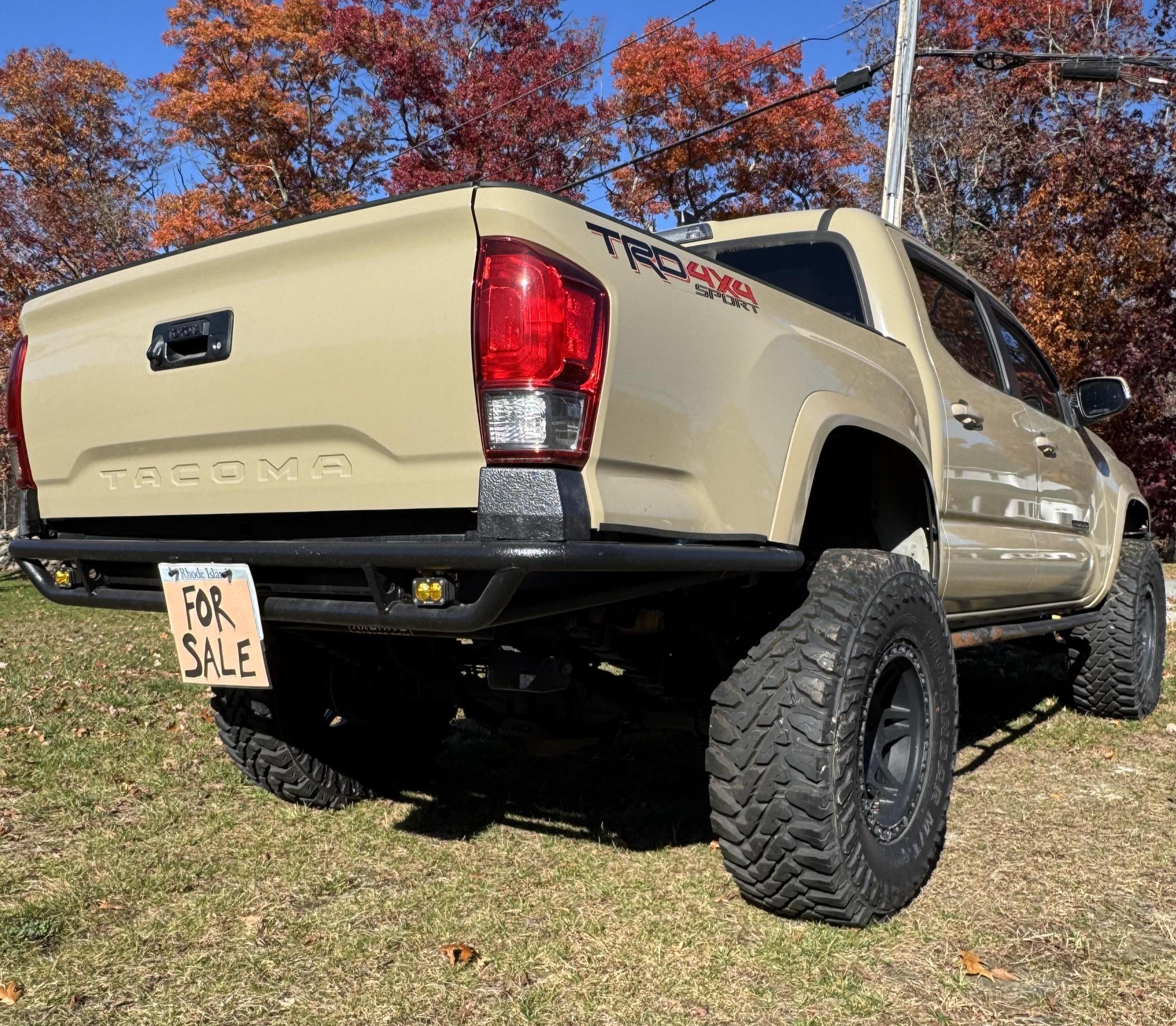 2016 Toyota Tacoma TRD Sport - 2