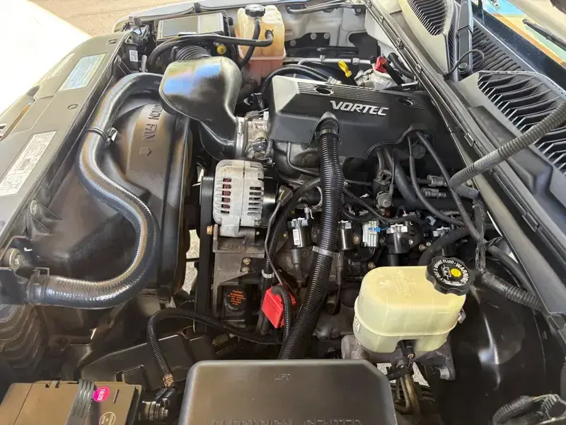 2000 Chevrolet Silverado 1500 LS