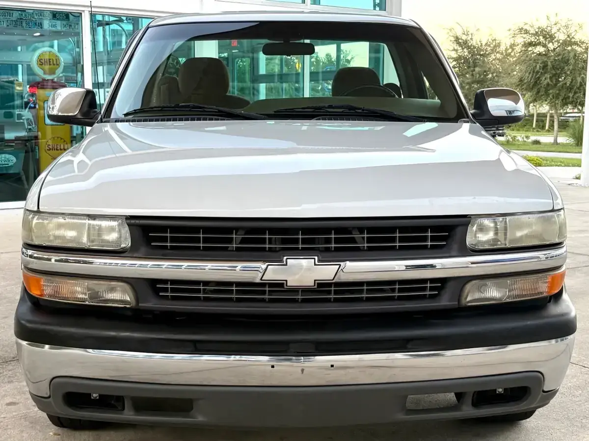 2000 Chevrolet Silverado 1500 LS