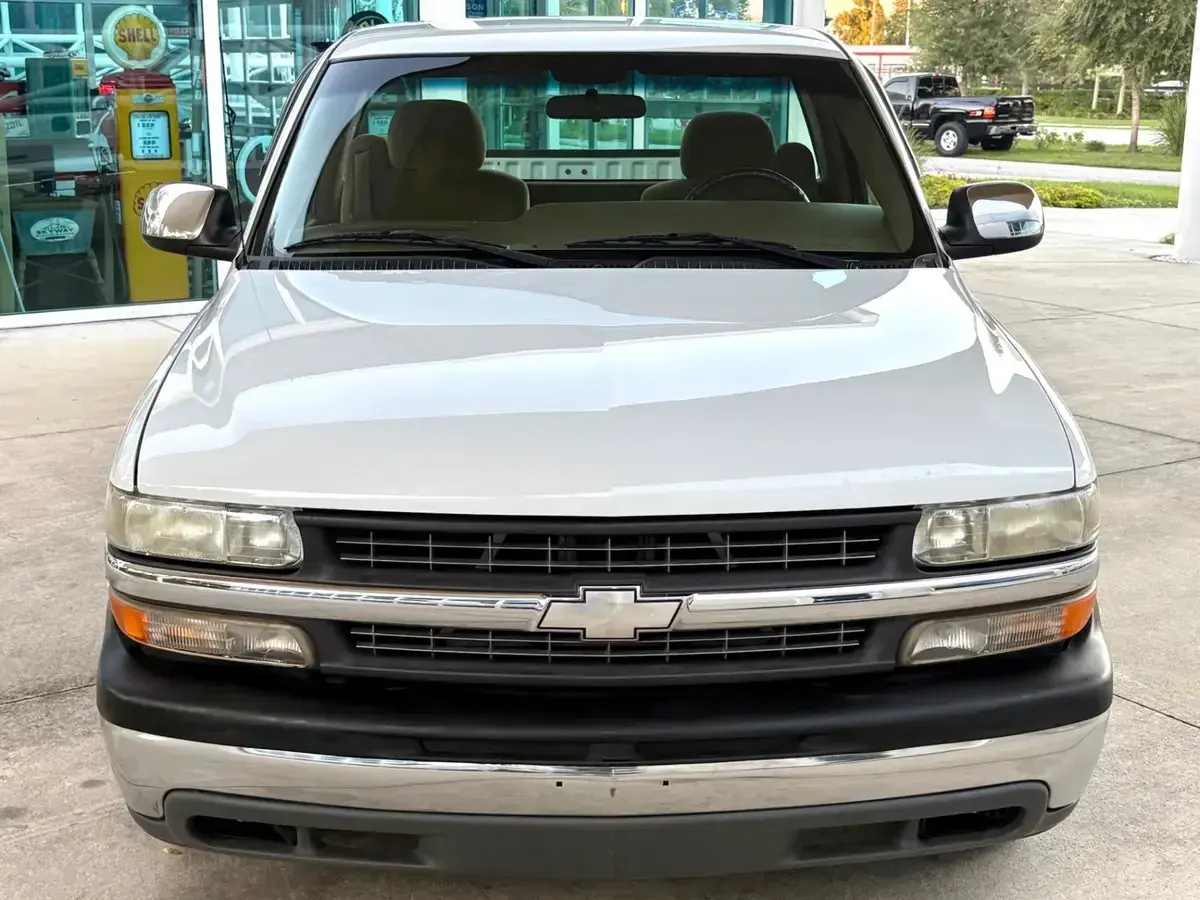 2000 Chevrolet Silverado 1500 LS