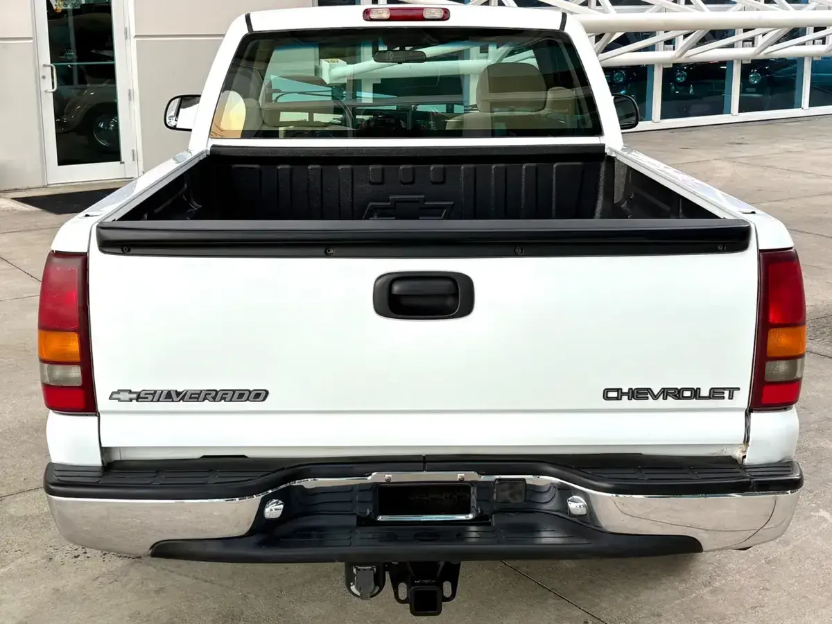 2000 Chevrolet Silverado 1500 LS