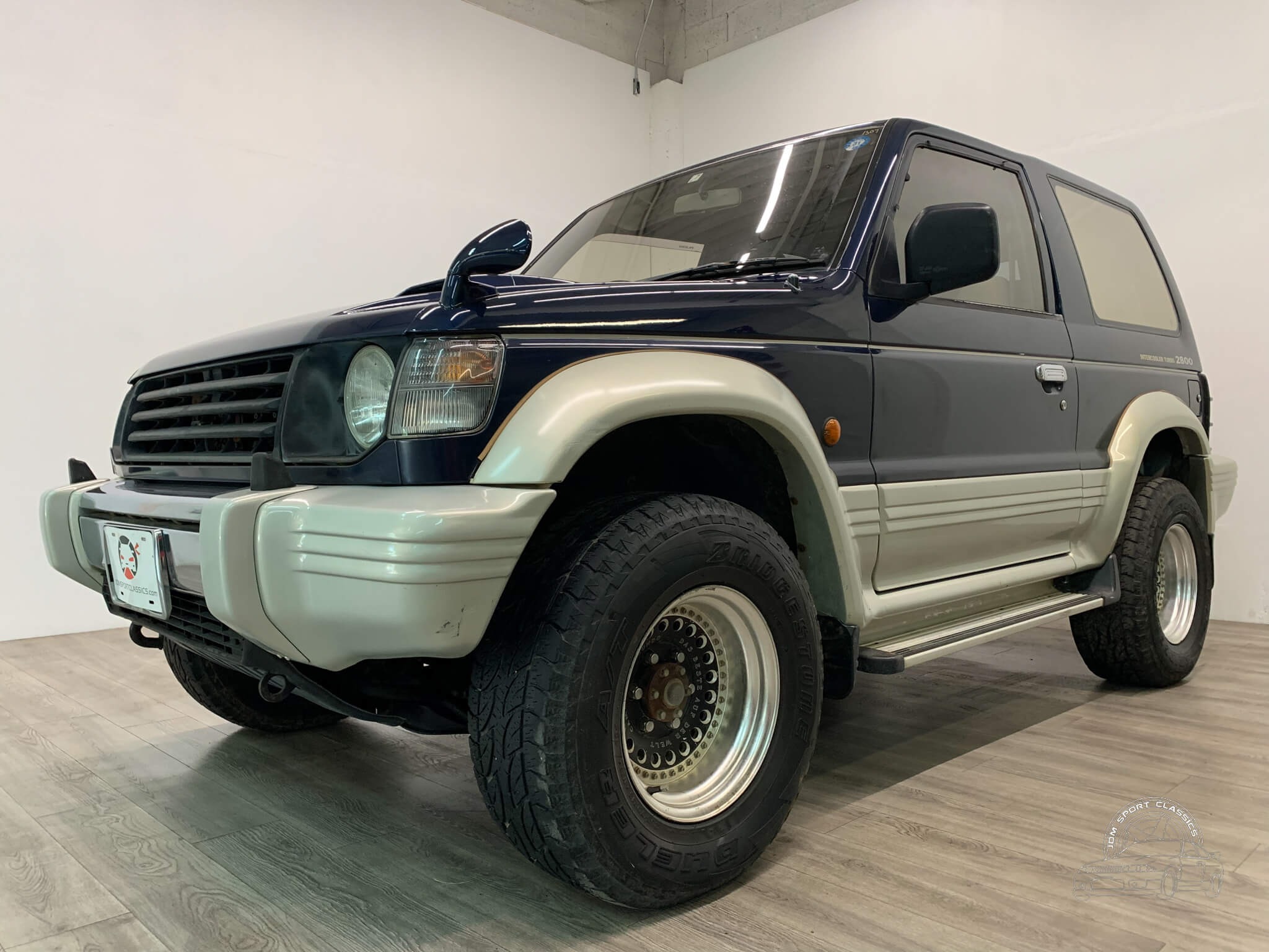 1993 Mitsubishi Pajero 4x4 - 3